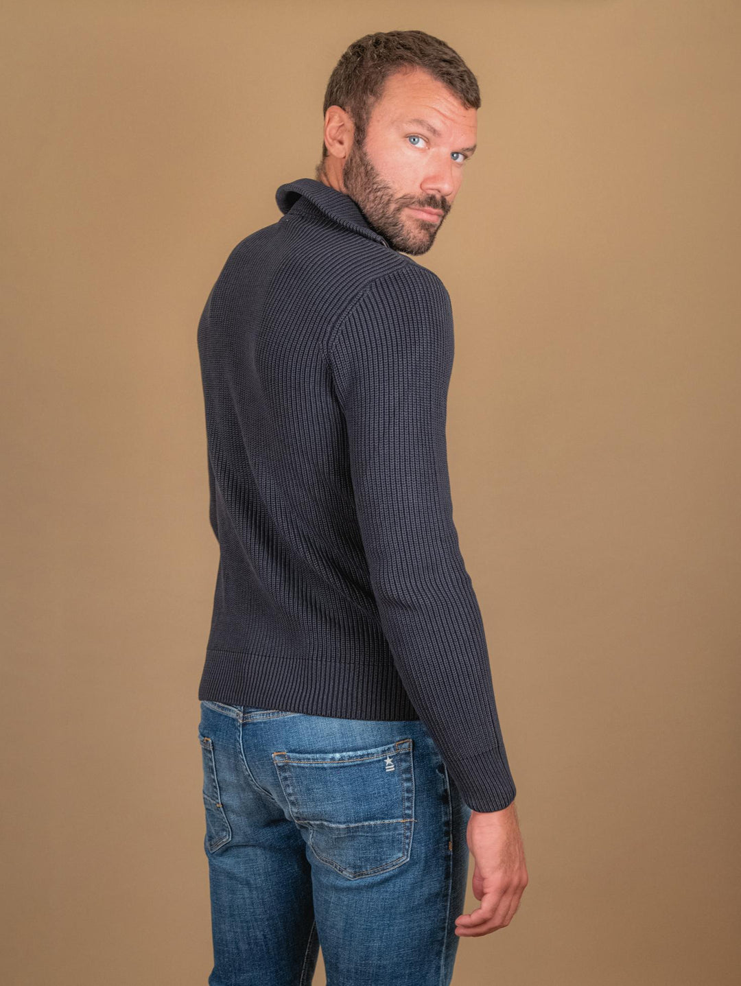 Maglia in cotone blu a costine con chiusura zip 8252223 283 ANDREA MORANDO 