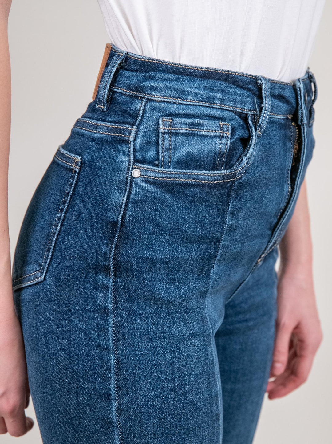 JEANS A ZAMPA ELASTICIZZATO CON MAXI SPACCO FRONTALE 9126 DENIM ANDREA MORANDO 