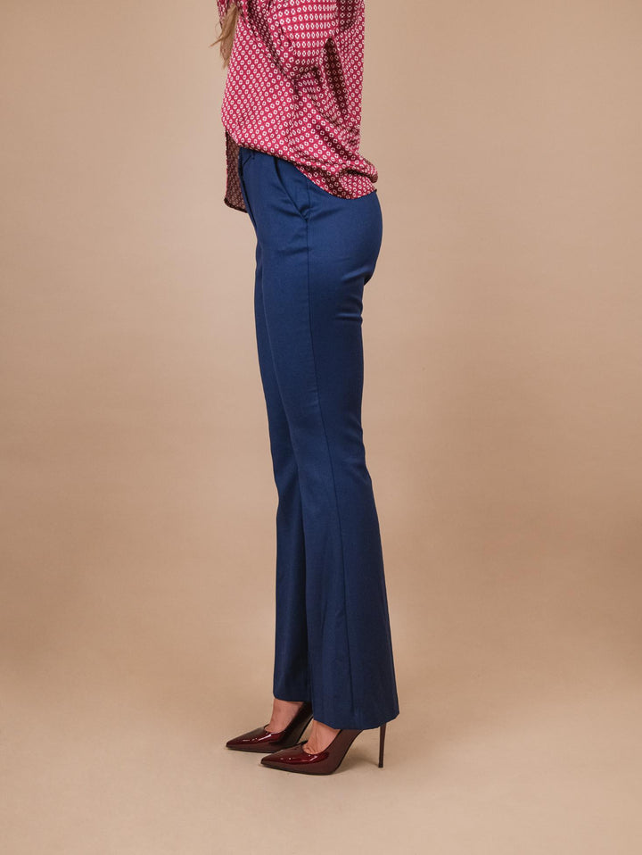 PANTALONE A ZAMPA IN TESSUTO BLU 8748KNIT BLU ANDREA MORANDO 