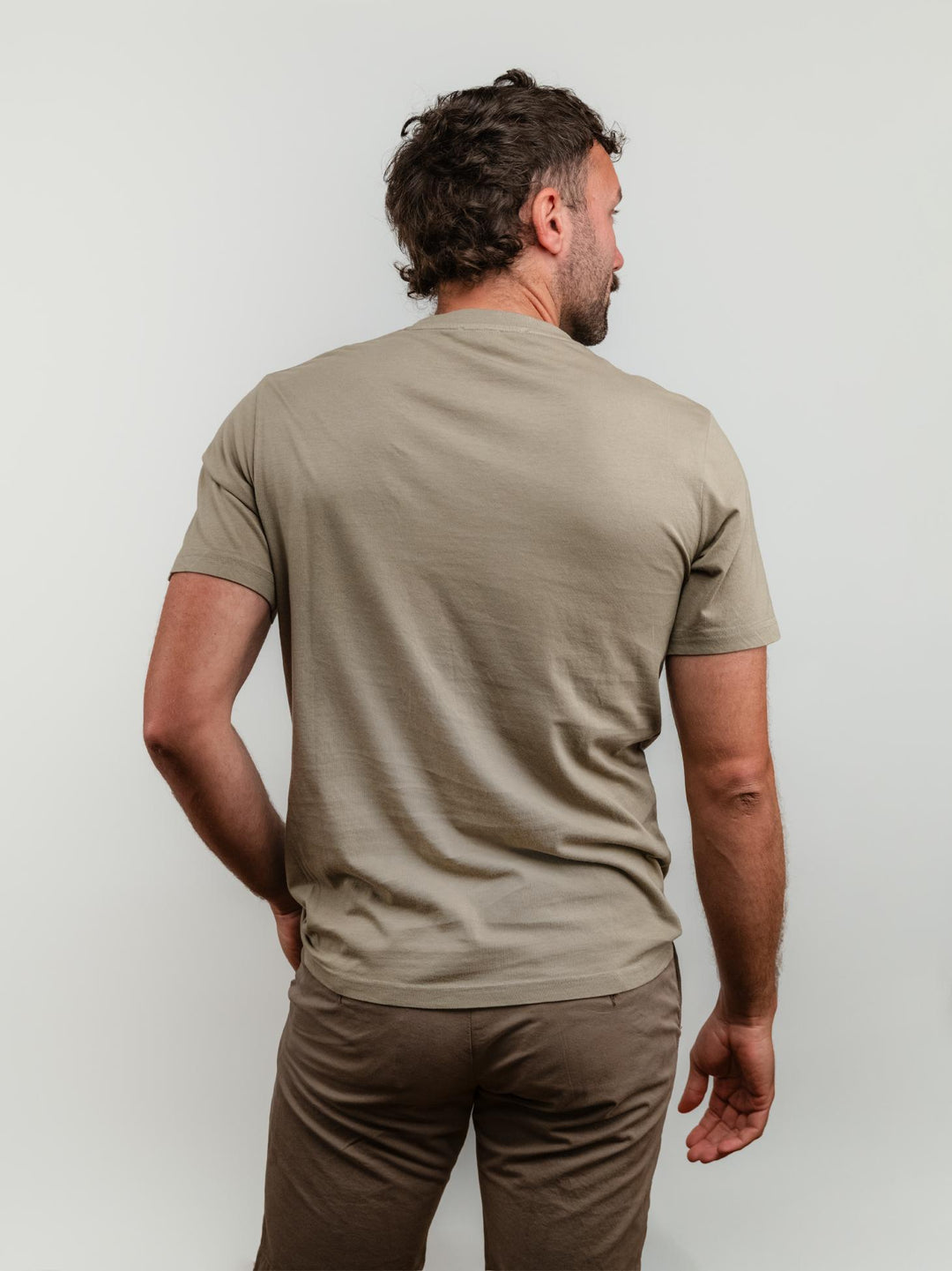 T-SHIRT IN JERSEY CON TASCHINO COLONIALE