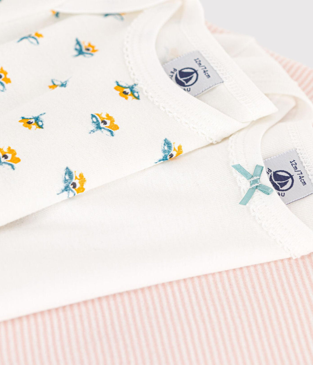 CONFEZIONE DA 3 BODY IN COTONE A FIORI A08N3 00 PETIT BATEAU 