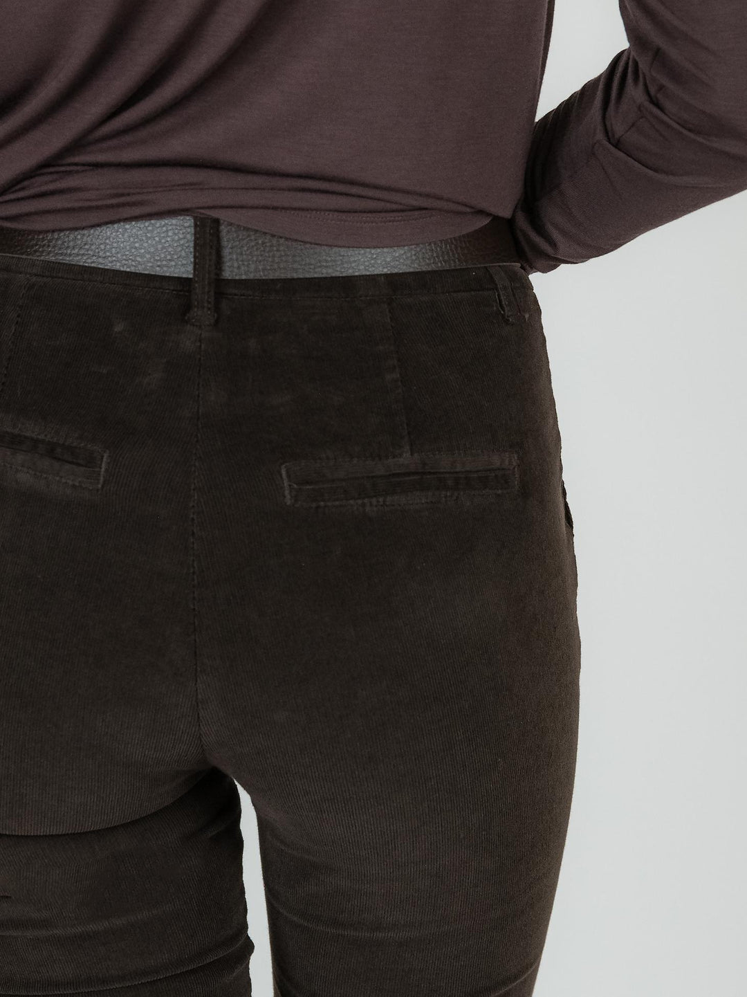 Pantalone a trombetta in velluto color marrone 824W21 T MORO ANDREA MORANDO 