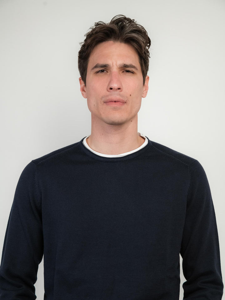 MAGLIA GIROCOLLO IN COTONE BLU CON INSERTO T-SHIRT