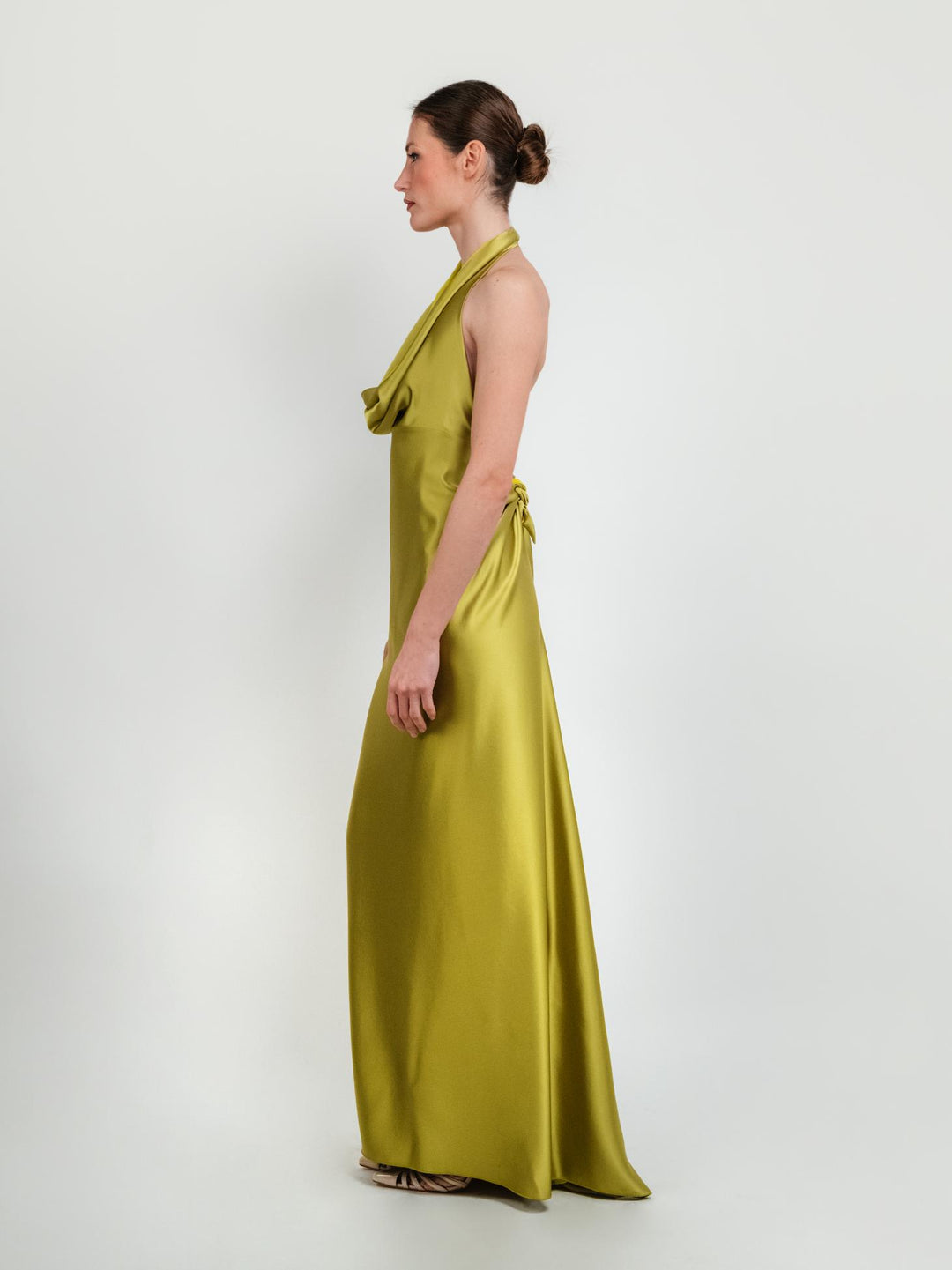 ABITO SCOLLO DRAPPEGGIATO PISTACCHIO