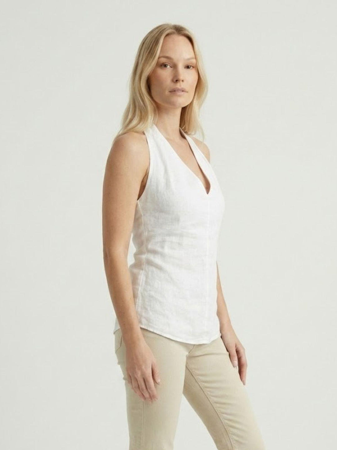 Top con scollo a V in lino bianco 6TS0527 WHITE ANDREA MORANDO 