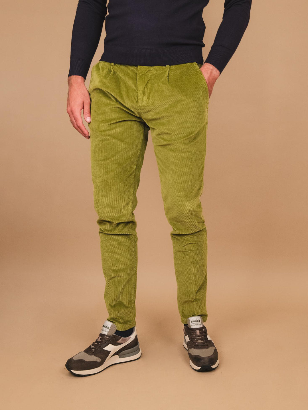 PANTALONE IN VELLUTO VERDE PISTACCHIO CON TASCA A FILO T502/THI 626 NOLAB 
