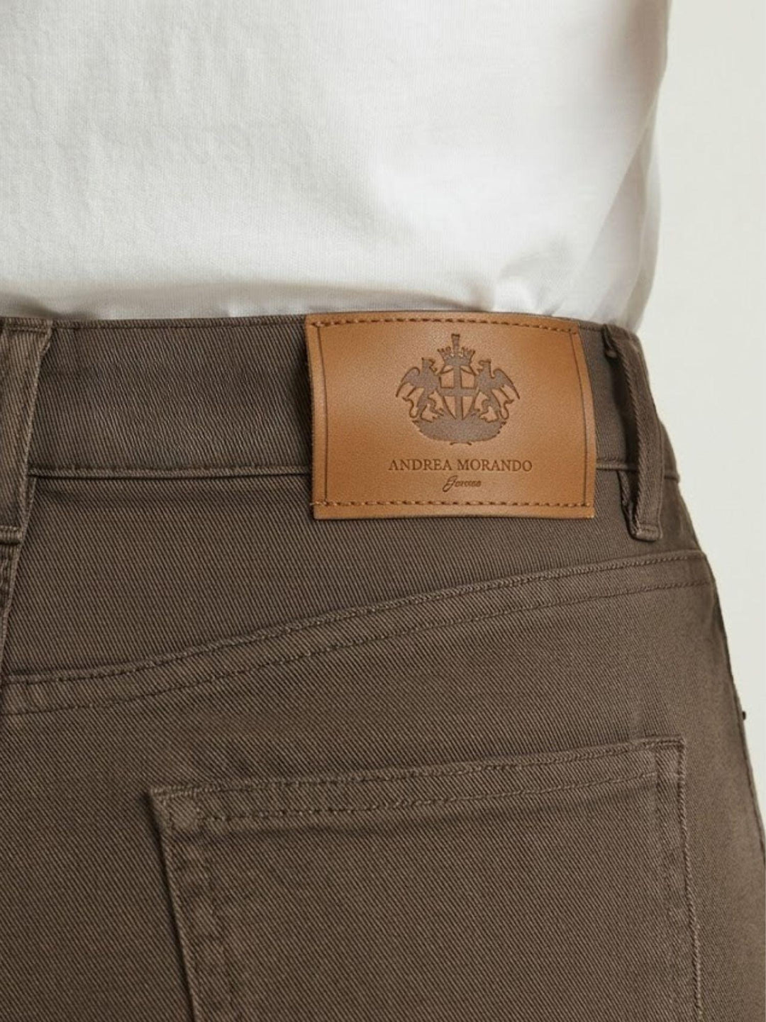 Pantalone a trombetta sfrangiato in cotone cioccolato 80137G190 CIOCOLATO ANDREA MORANDO 
