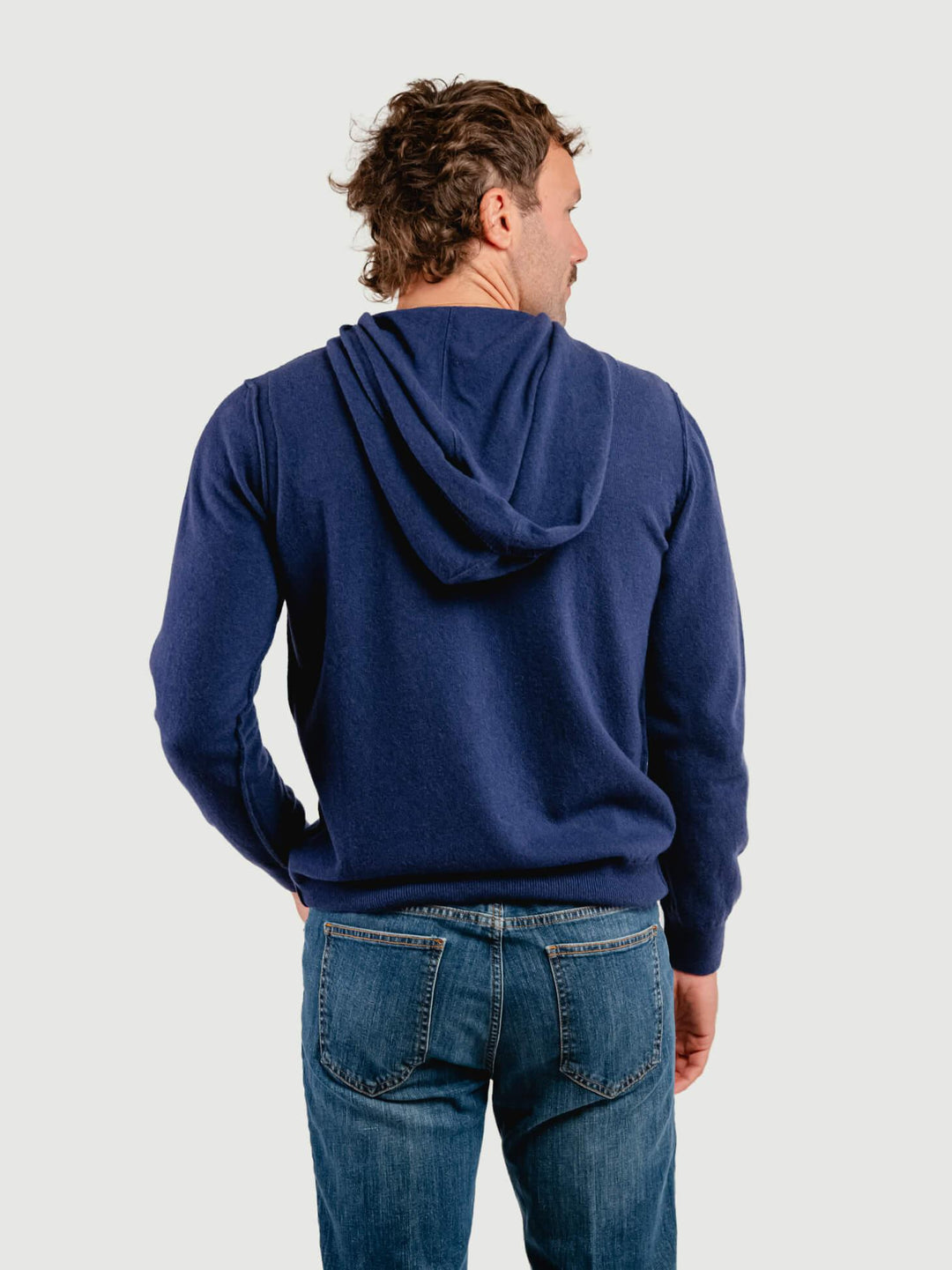 MAGLIA CON CAPPUCCIO IN LANA MERINO E CASHMERE BLU NAVY GA071 624 ANDREA MORANDO 