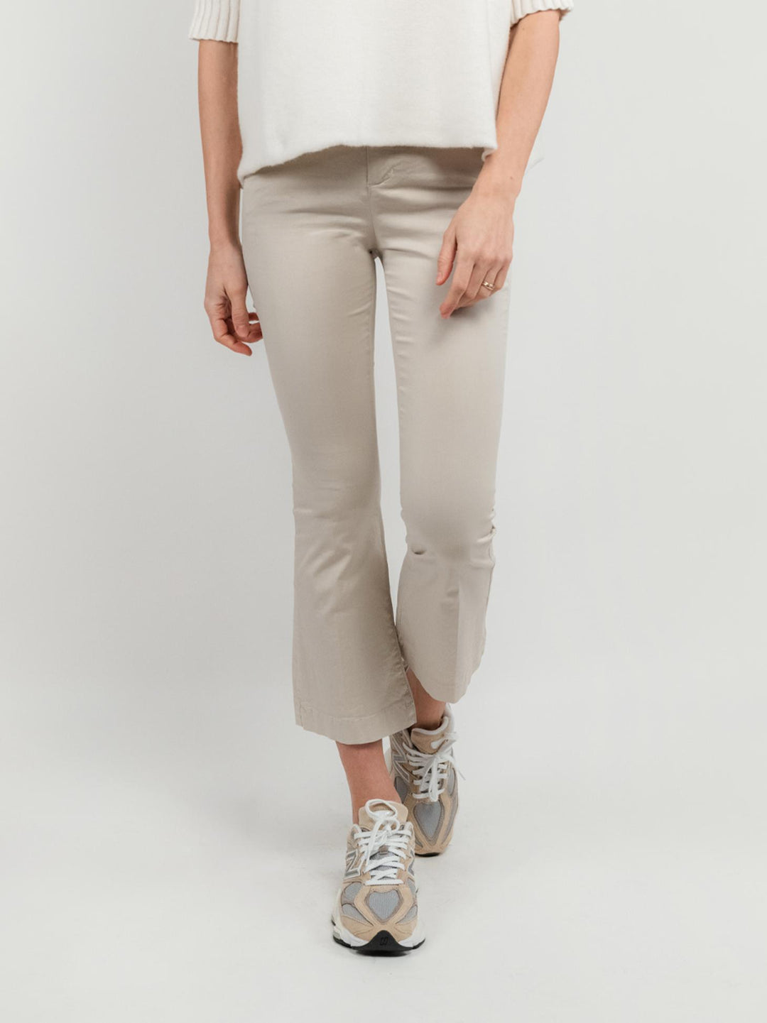 PANTALONE A TROMBETTA BEIGE IN COTONE