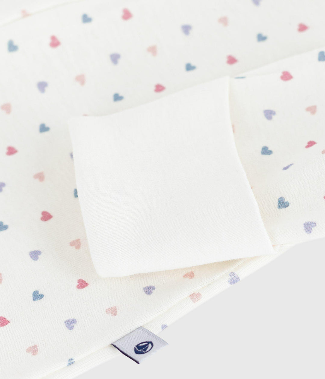 Pigiama in cotone con colletto e cuori stampati neonato A0E0O 01 PETIT BATEAU 