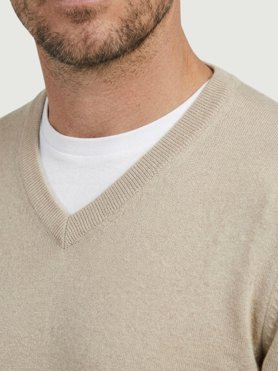 Maglia a V in cotone rasato beige 3851900 607 ANDREA MORANDO 