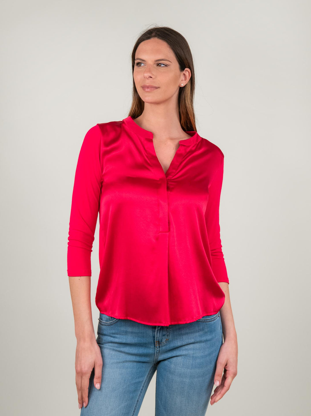 BLUSA CON SCOLLO SERAFINO LAMPONE 2431001 018 ANDREA MORANDO 