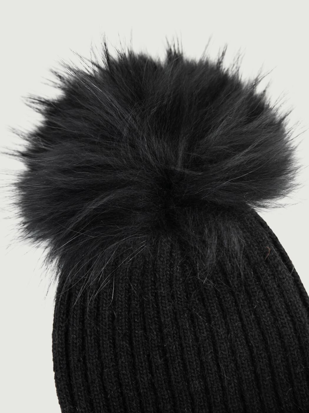 BERRETTO A COSTE NERO CON POM POM CP3628 NERO ANDREA MORANDO 