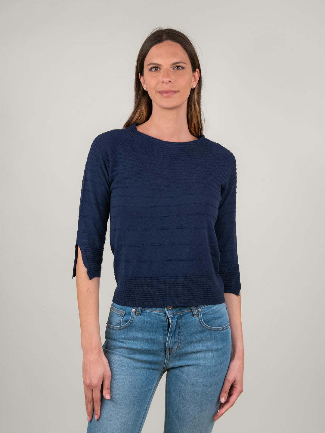 MAGLIA BLU CON SCOLLO A BARCHETTA 1613 BLU ANDREA MORANDO 