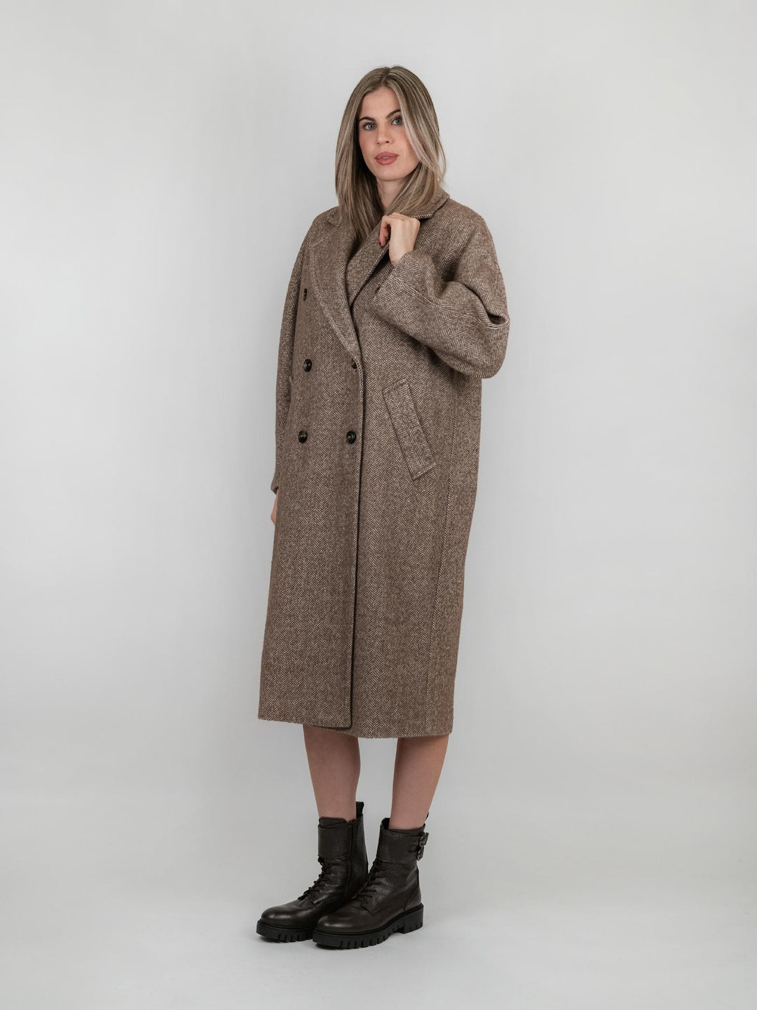 Cappotto doppiopetto marrone spigato