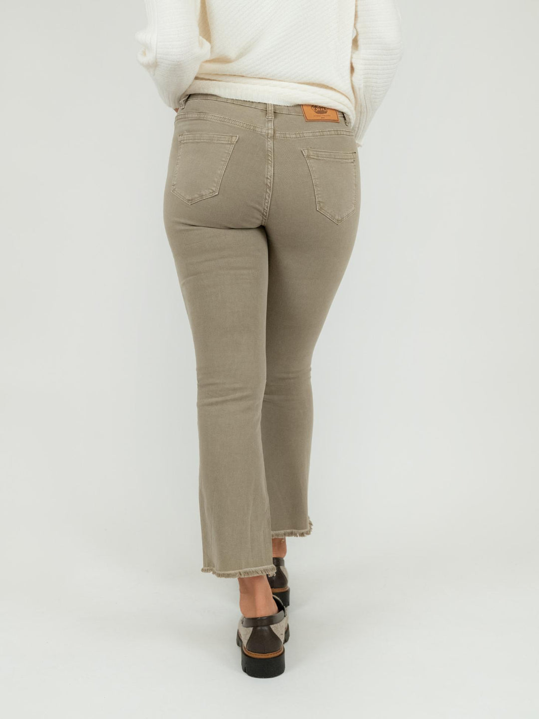 PANTALONE 5 TASCHE SFRANGIATO TORTORA 6826/26/ TORTORA ANDREA MORANDO 