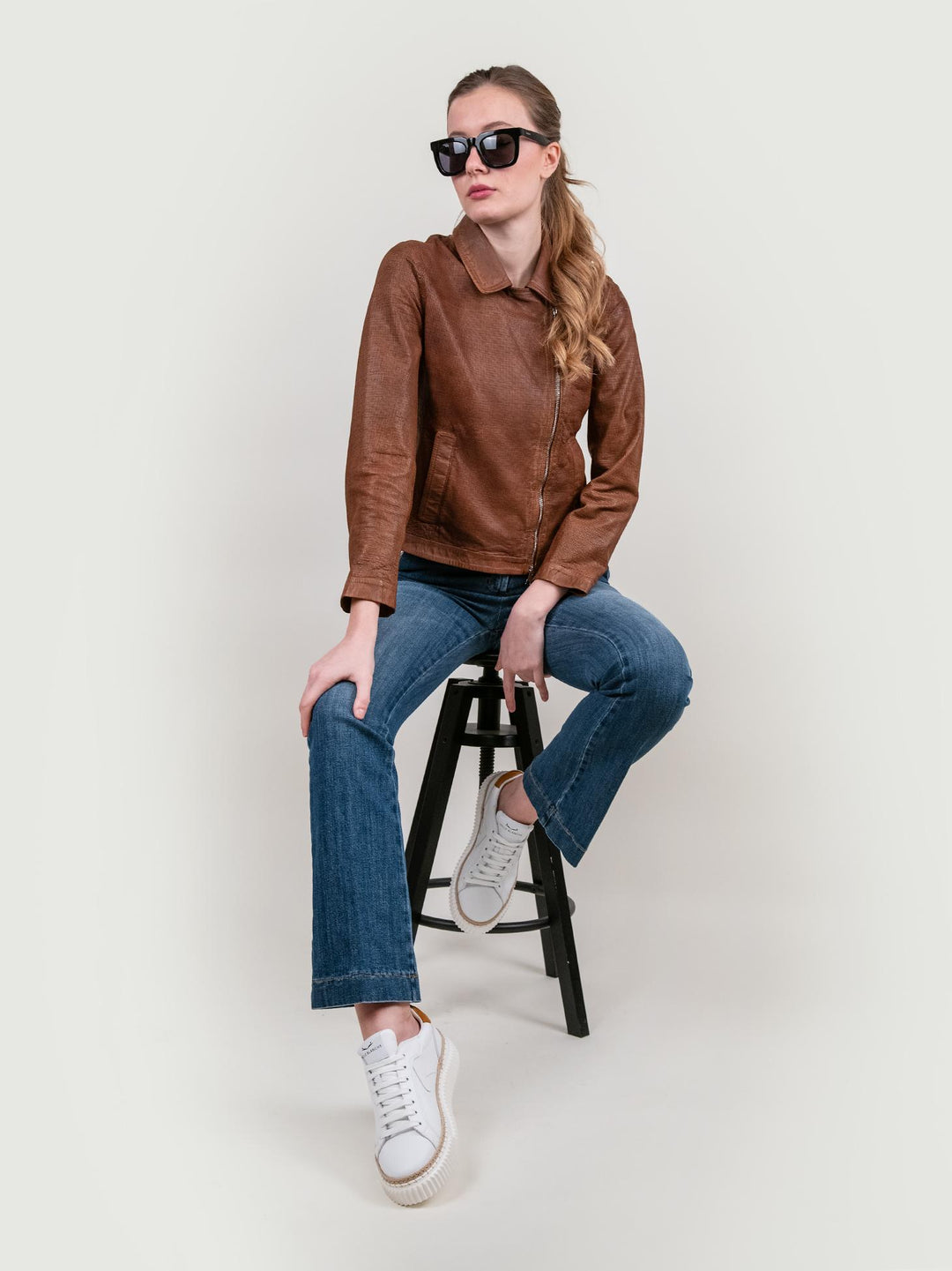JEANS A ZAMPA CON TASCA A FILO IN DENIM SCURO 8748CAR CRE ANDREA MORANDO 