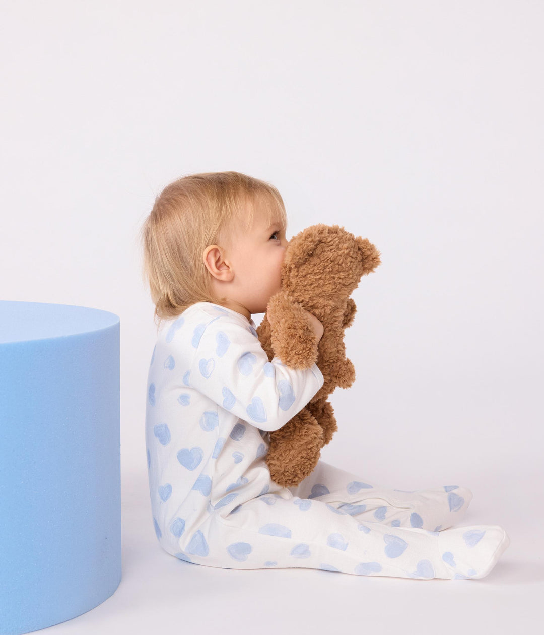 Pigiama in tessuto felpato spazzolato con colletto con stampa a cuori neonato A0DVS 01 PETIT BATEAU 