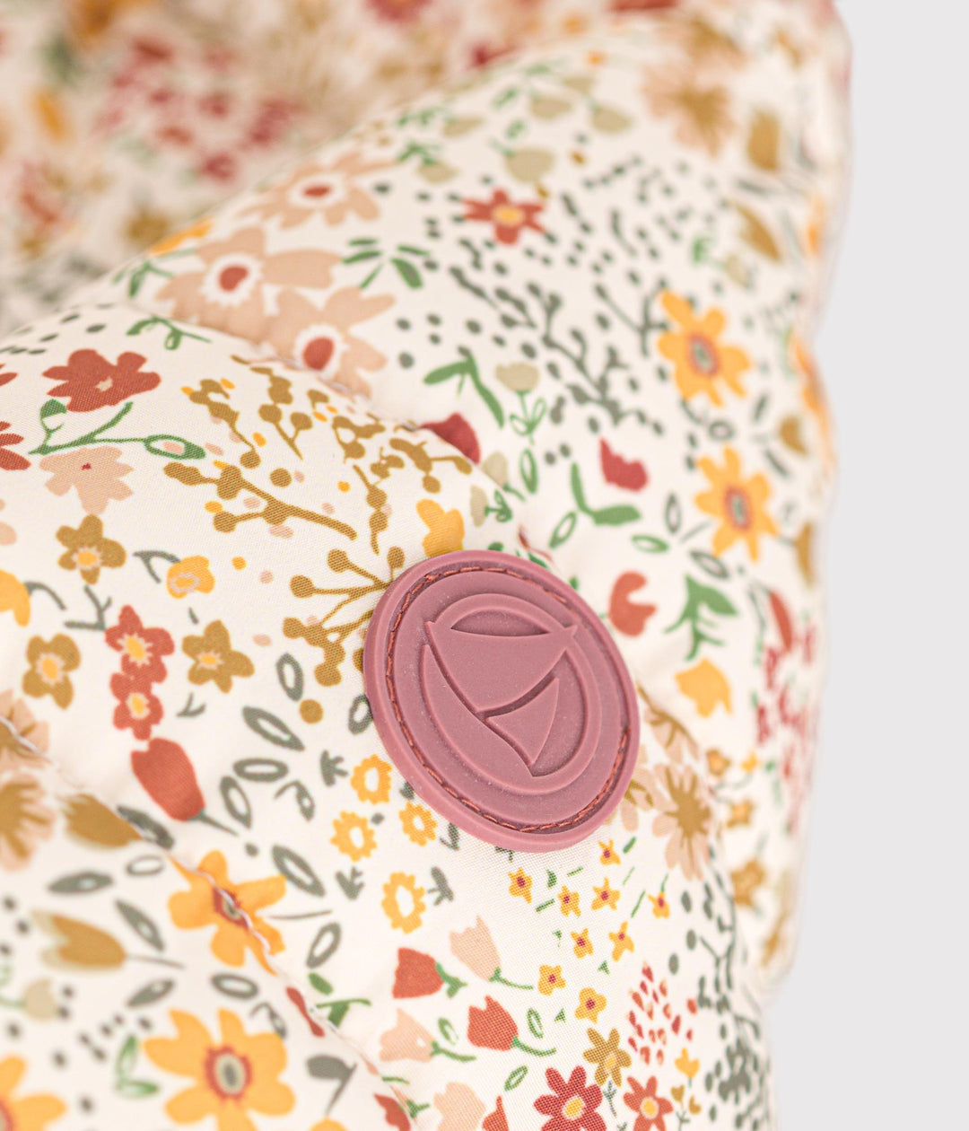 Piumino con cappuccio stampa liberty
