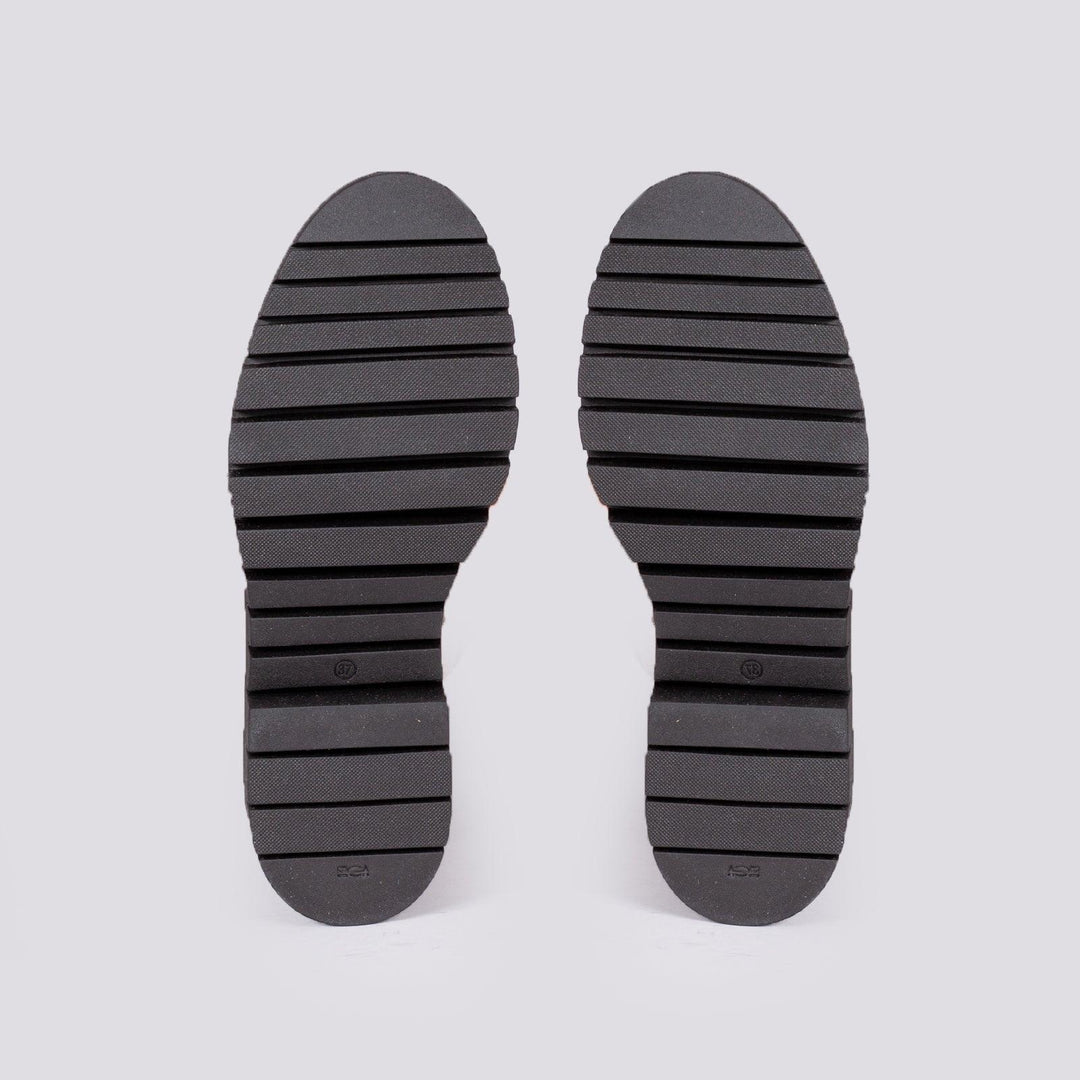 STIVALE IN PELLE CON CARRO ARMATO