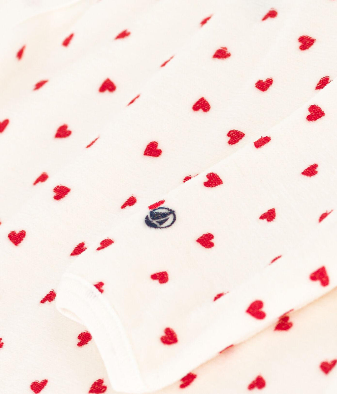 PIGIAMA BEBÈ IN CINIGLIA CON CUORi A081E 01 PETIT BATEAU 