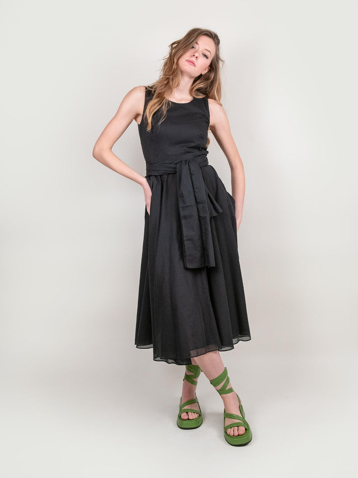 ABITO SMANICATO IN MUSSOLA DI COTONE NERO 203773 09 ANDREA MORANDO 