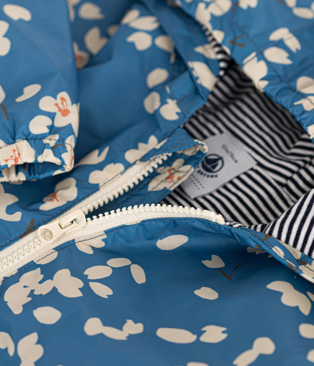 GIACCA ANTIVENTO FANTASIA fiori di ciliegio BEBÈ A09JF 01 PETIT BATEAU 