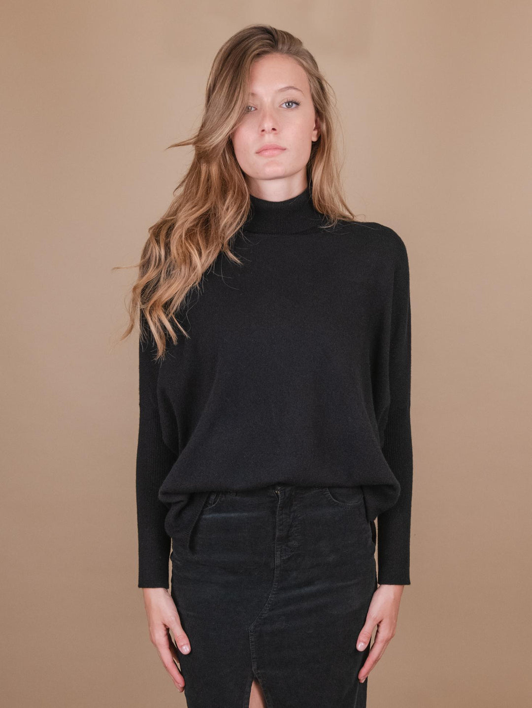 DOLCEVITA OVER IN CASHMERE ECO-FRIENDLY NERO CLARA NERO ABSOLUT CASHMERE 