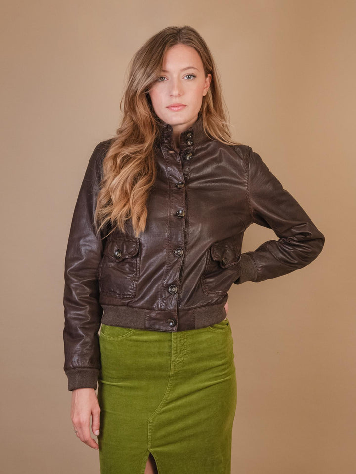 GIUBBOTTO CON CHIUSURA A BOTTONI    IN PELLE MARRONE MAG 06 JACK LEATHER 