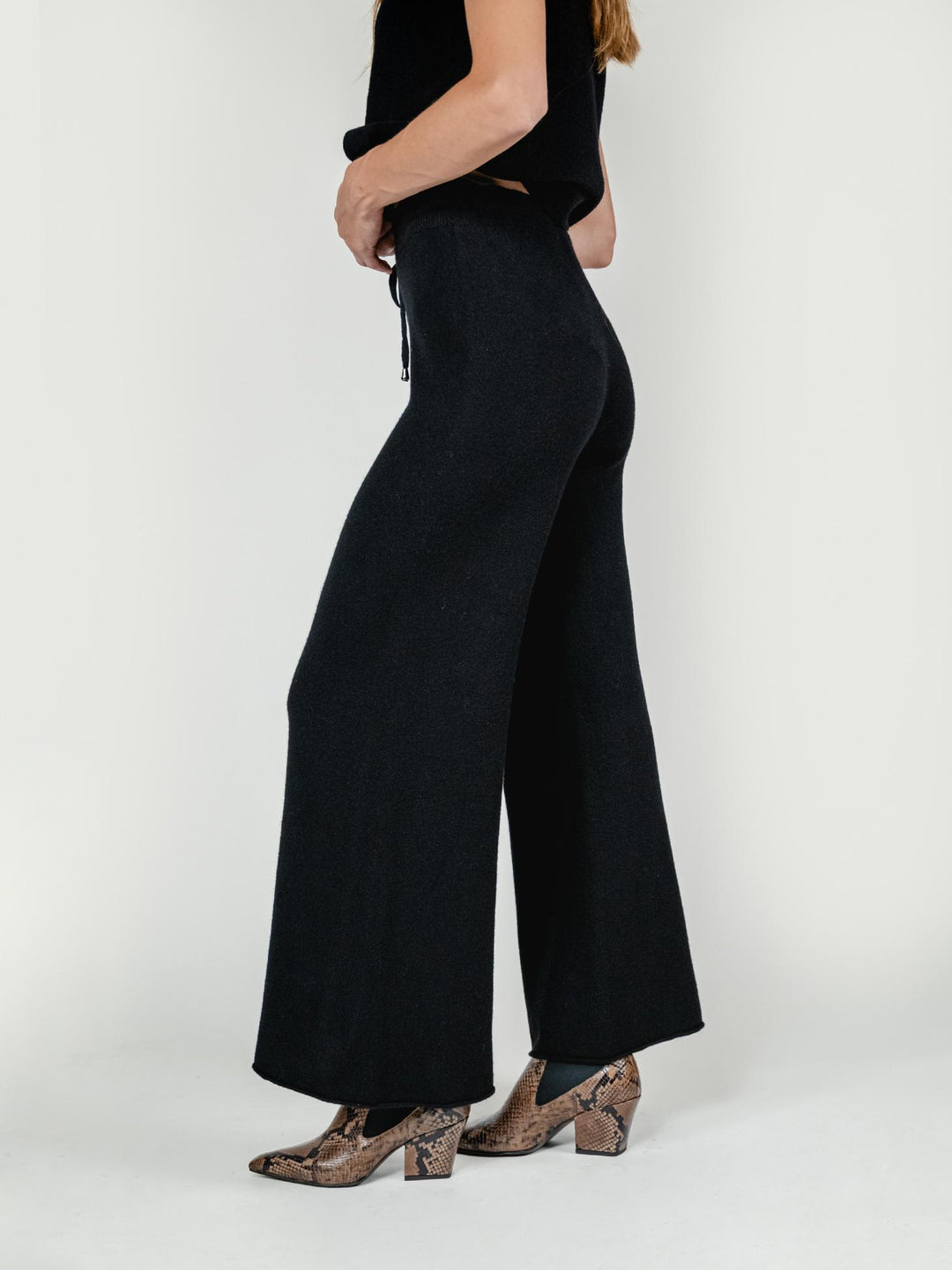 PANTALONI IN MAGLIA NERO 0370176 0010 BIMOR 