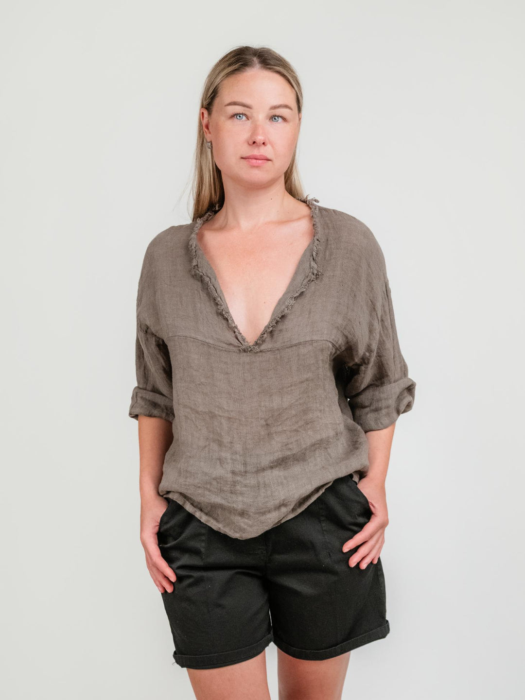 BLUSA OVERSIZE IN LINO CON COLLO SFRANGIATO TORTORA 03235 TORTORA ANDREA MORANDO 