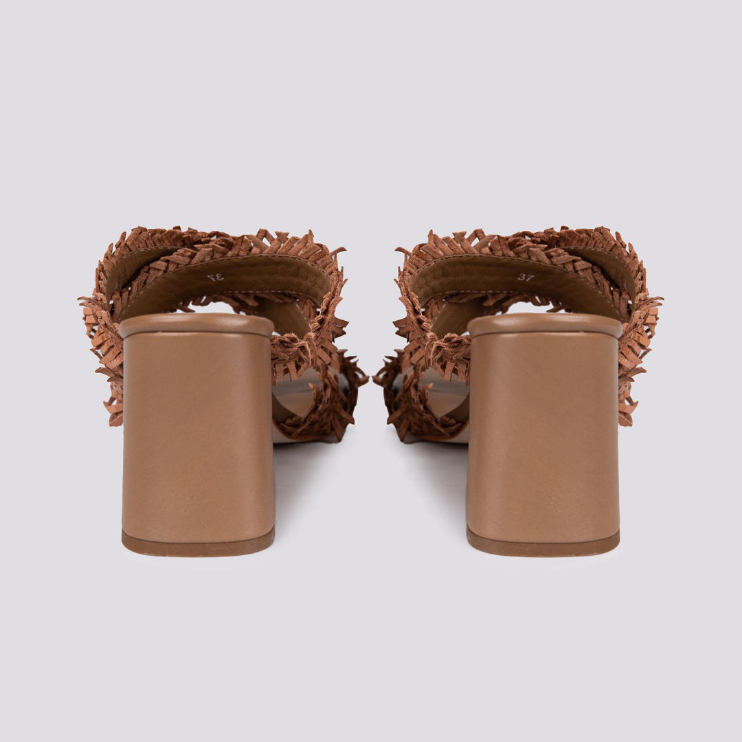 Sabot in pelle intrecciata cuoio con tacco spesso