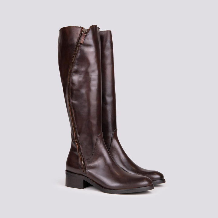 STIVALE ALTO CON ZIP ASIMMETRICHE IN PELLE MARRONE ST1011/VIT T MORO ANDREA MORANDO 