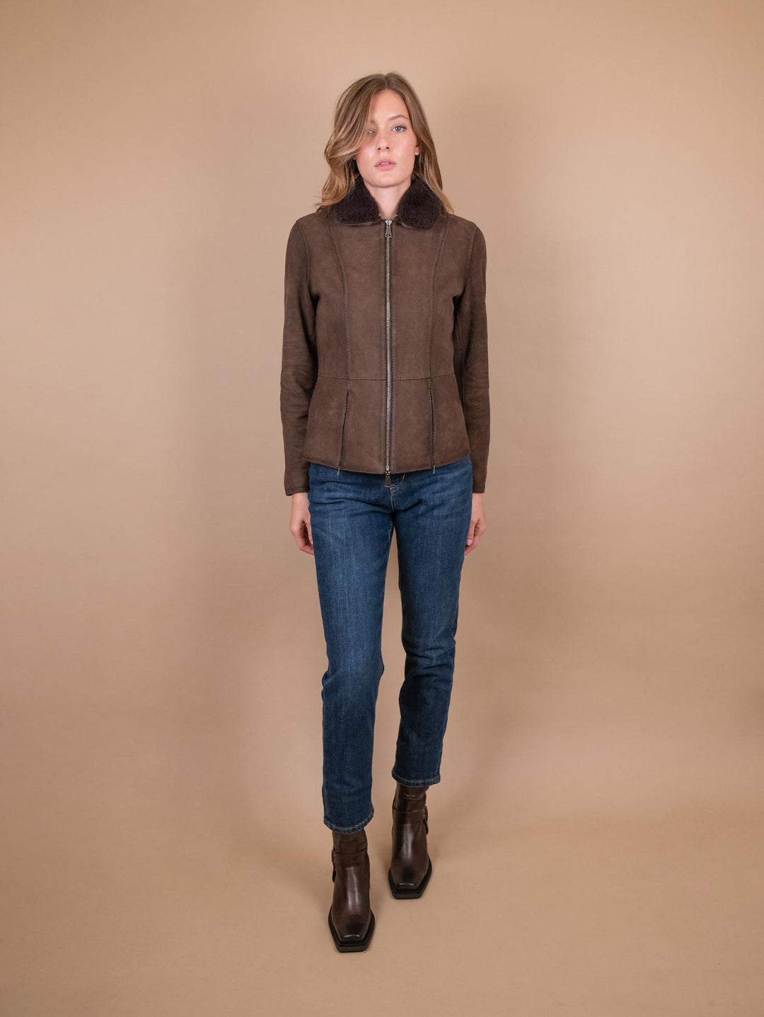 GIUBBOTTO "JUNGLE" IN CAMOSCIO CON ZIP E COLLO IN MONTONE NOCE BET8 704 JACK LEATHER 