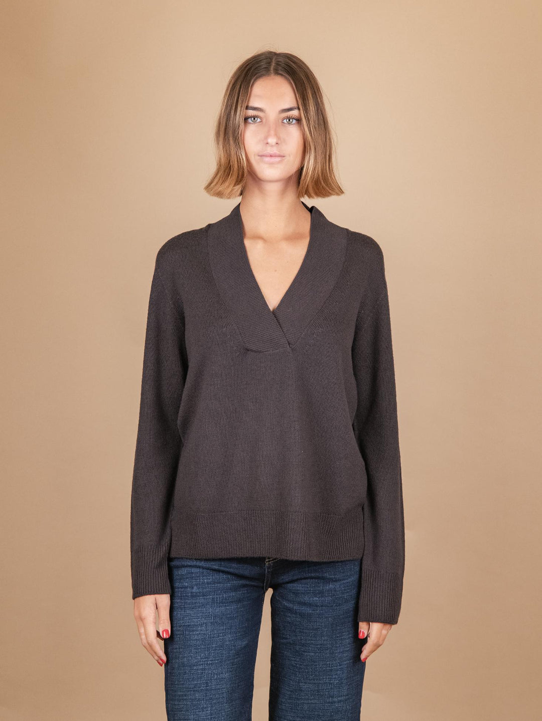 MAGLIA MAXI SCOLLO A V IN LANA VERGINE MARRONE 2378068 028 ANDREA MORANDO 