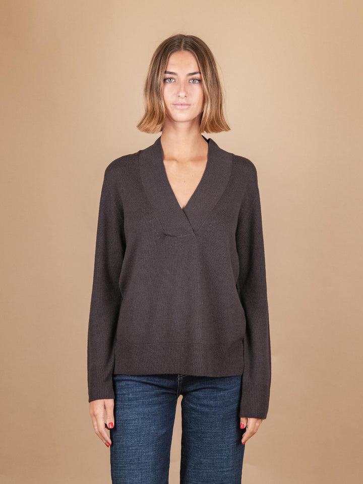 MAGLIA MAXI SCOLLO A V IN LANA VERGINE MARRONE 2378068 028 ANDREA MORANDO 