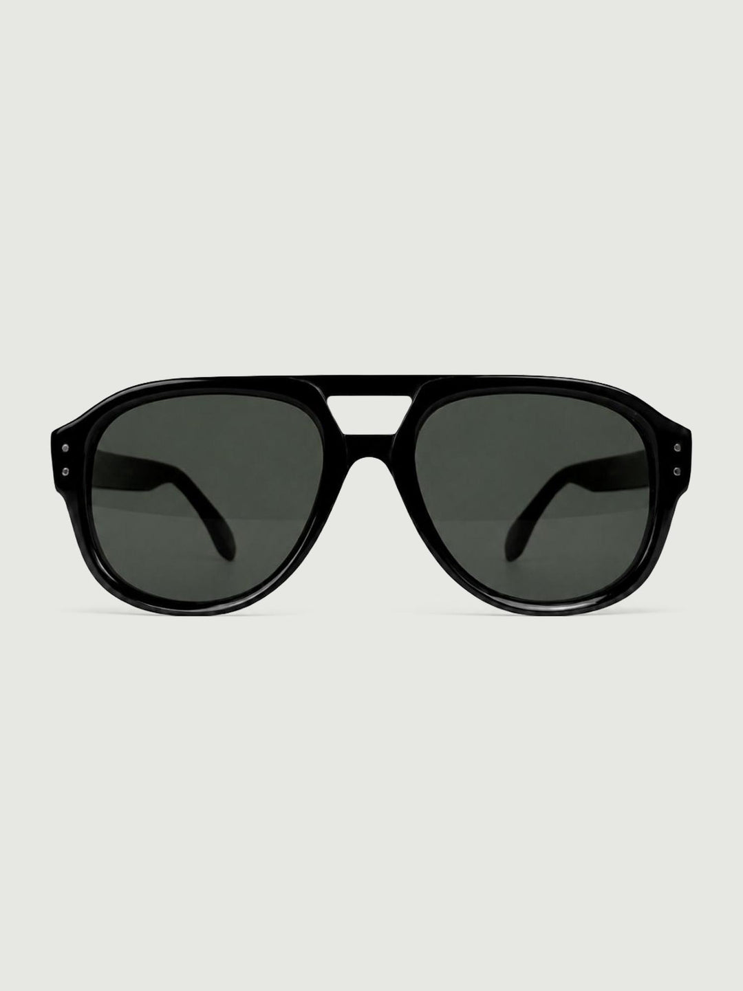 Design unisex con lente scura. MORA BLACK FOREST BIMOR 