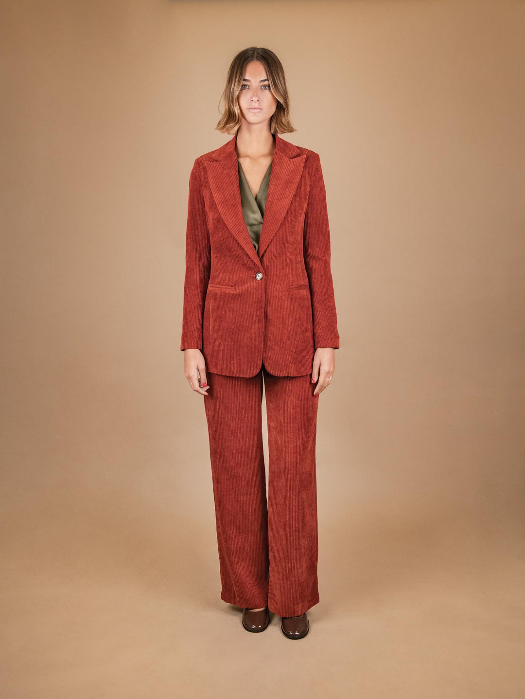 PANTALONE A PALAZZO IN VELLUTO A COSTE MATTONE P3037 RUGGINE ANDREA MORANDO 