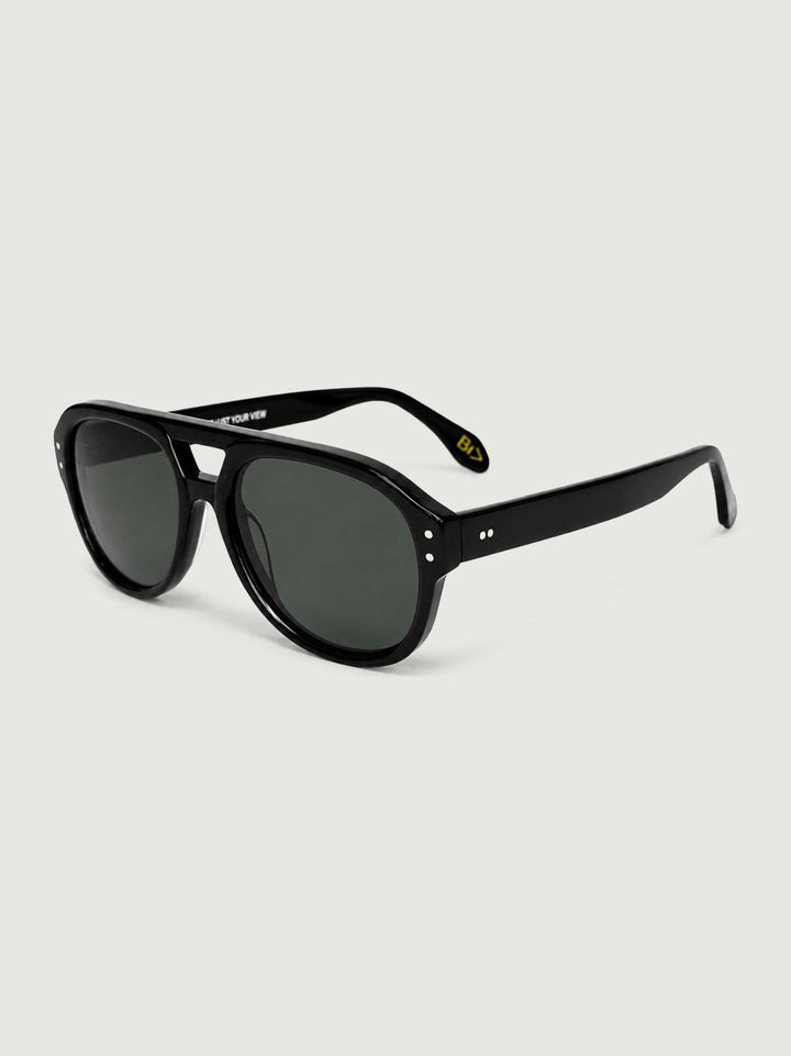 Design unisex con lente scura. MORA BLACK FOREST BIMOR 