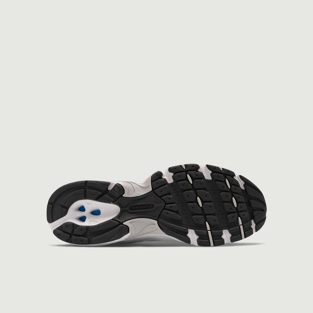 SNEAKER NEW BALANCE 530 BIANCO E ARGENTO MR530EMA D NEW BALANCE 