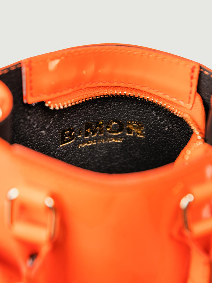BORSA BABY IN PELLE VERNICE ARANCIO