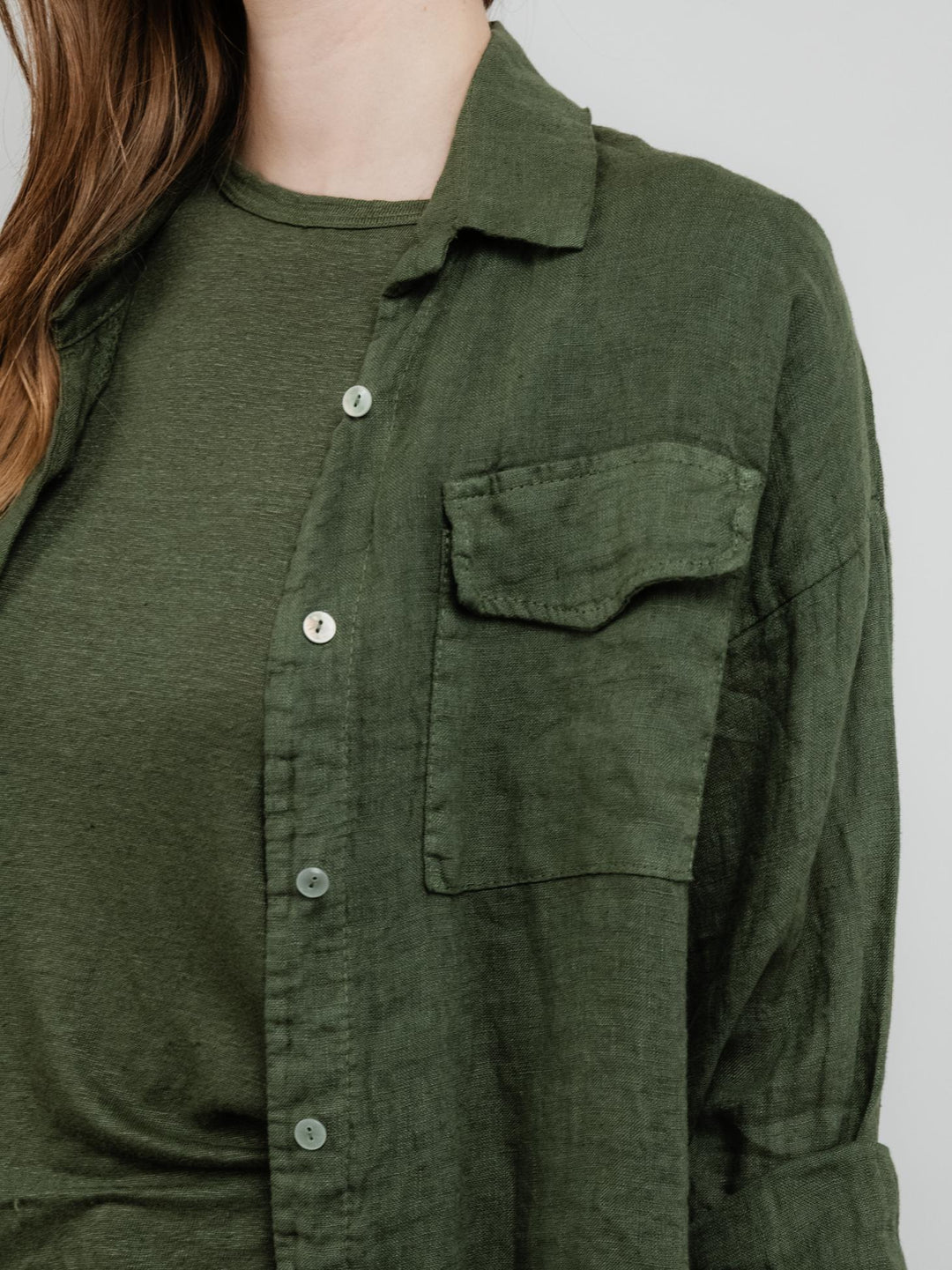 CAMICIA IN LINO VERDE SALVIA CON FONDO SFRANGIATO 4476 MILITARE ANDREA MORANDO 