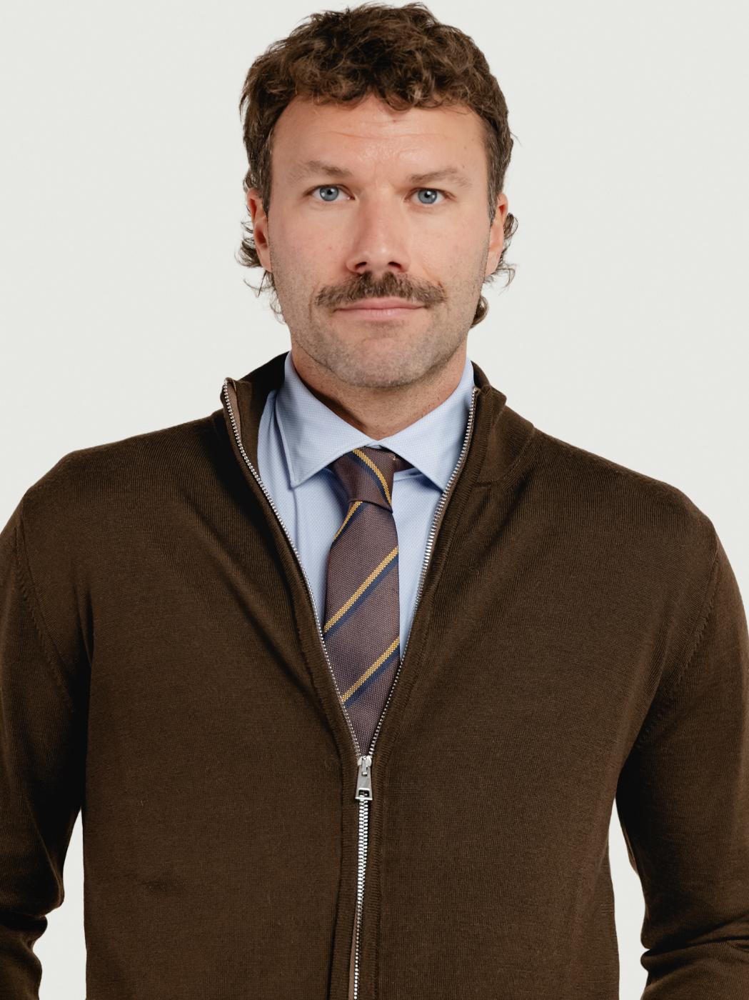 MAGLIA A LUPETTO CON ZIP IN LANA MERINO TESTA MORO LUPETTO ZIP W8008 ANDREA MORANDO 