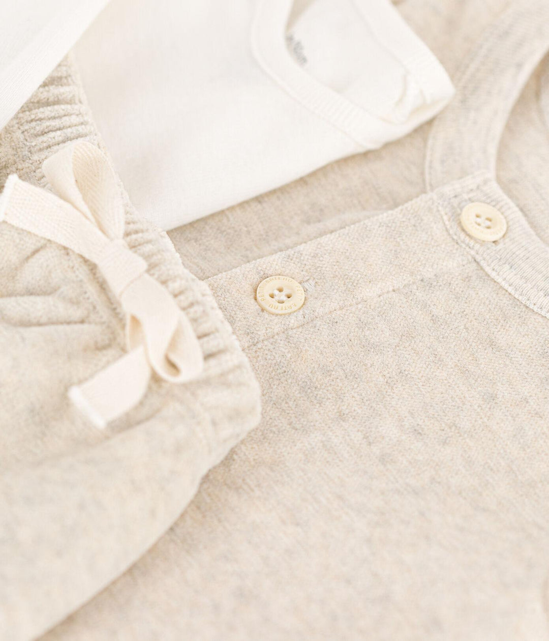 COMPLETO IN VELLUTO E BODY PER BEBÈ A085T 01 PETIT BATEAU 