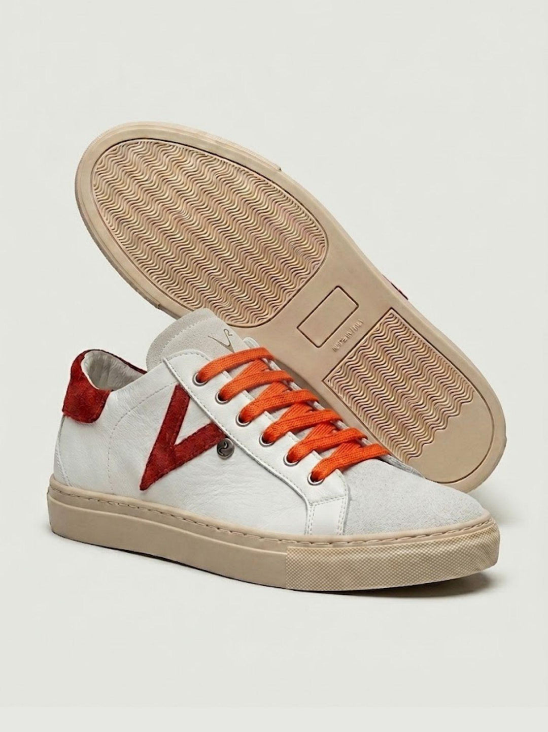 Sneaker Olympic dettagli arancio SUBIV2 AR V2 