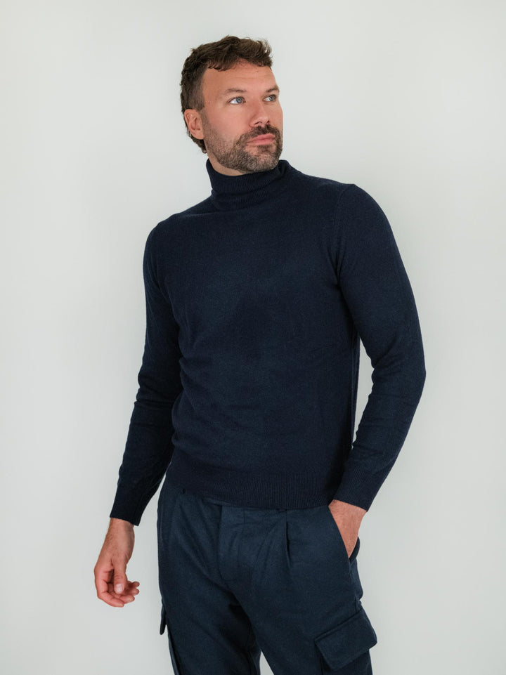 Dolcevita in lana e cashmere blu navy 1203224 205 ANDREA MORANDO 