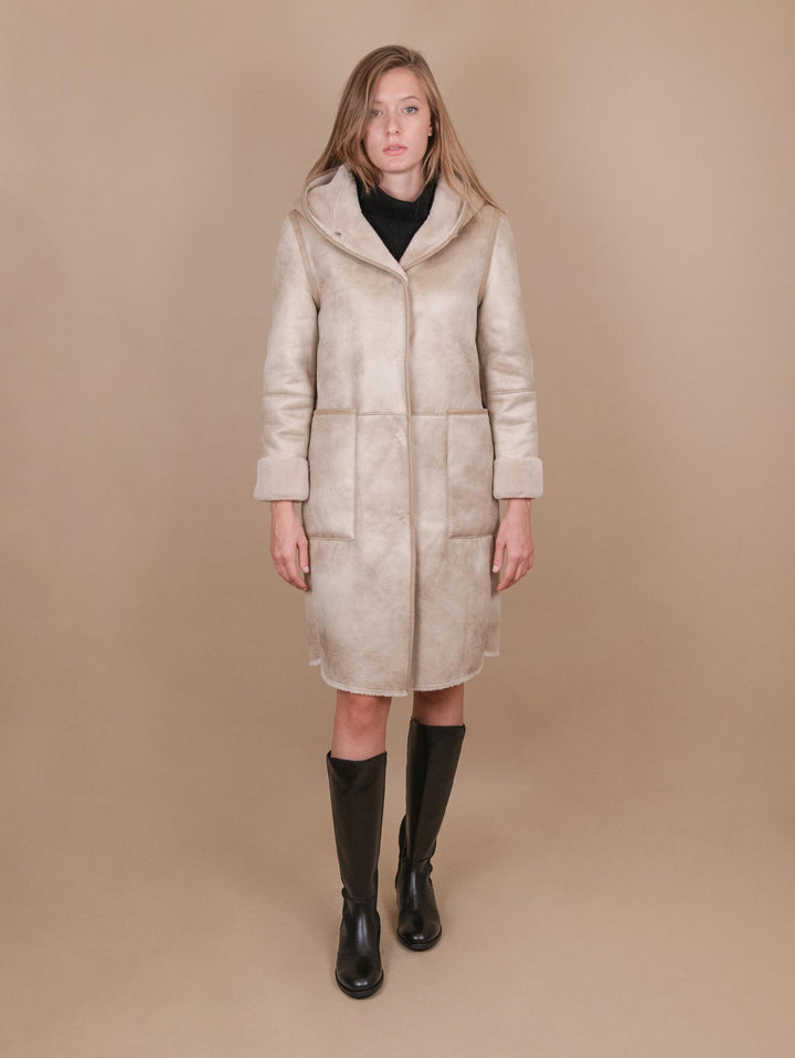 ECO-MONTONE REVERSIBILE IN  ECO-PELLICCIA BEIGE<BR/> B357CAMO 010 ANDREA MORANDO 