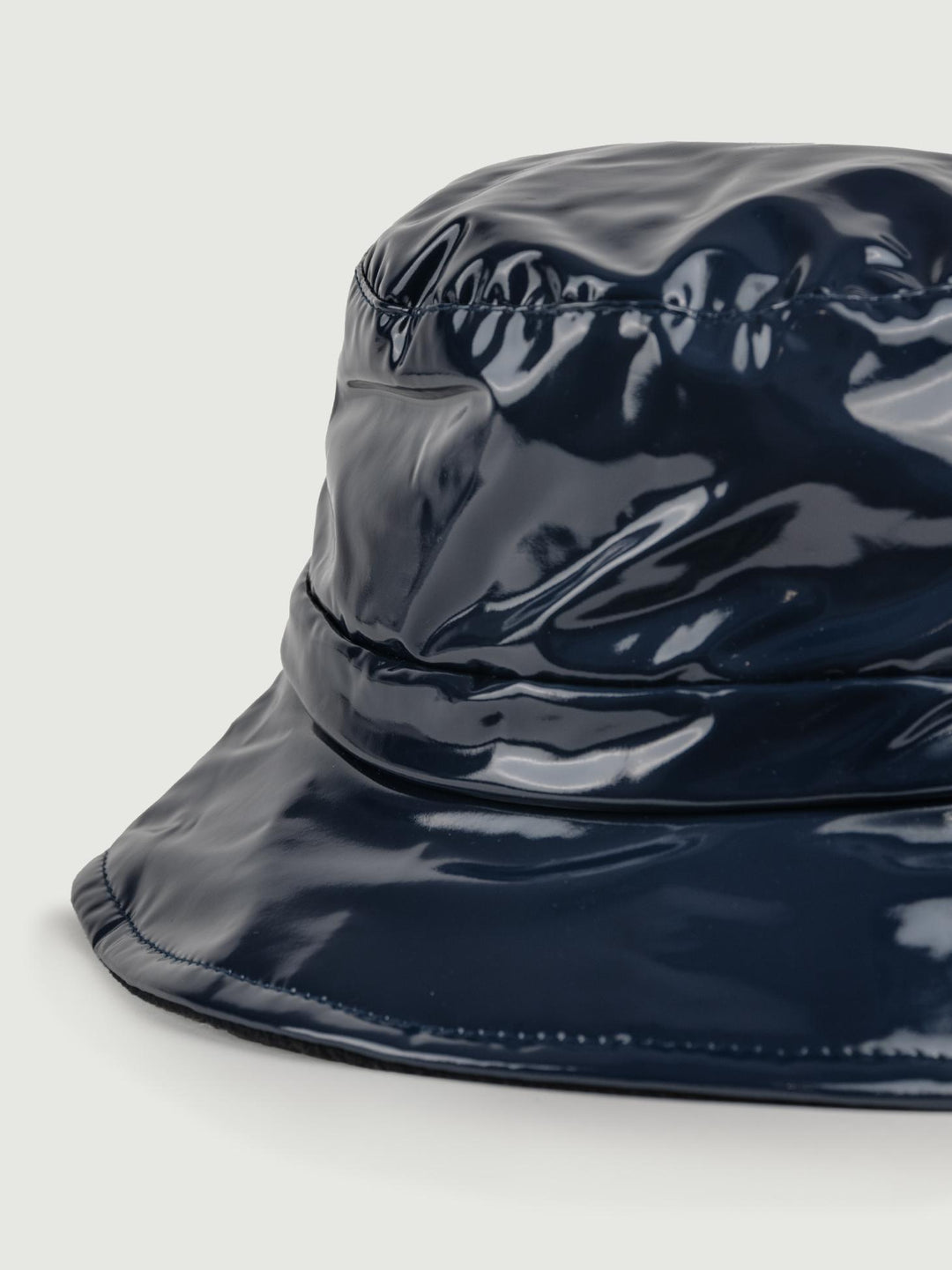 CAPPELLO BUKET DA PIOGGIA IN VERNICE BLU CP3919 BLU ANDREA MORANDO 