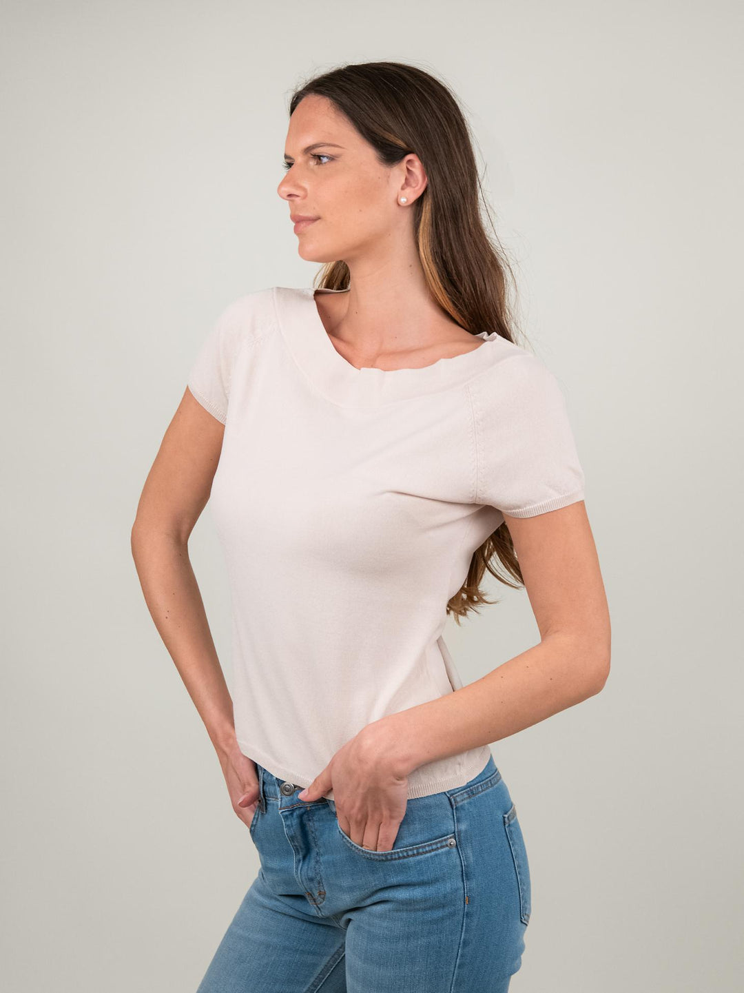 T-SHIRT A MANICA CORTA E SCOLLO A BARCA BEIGE 2416082 021 ANDREA MORANDO 