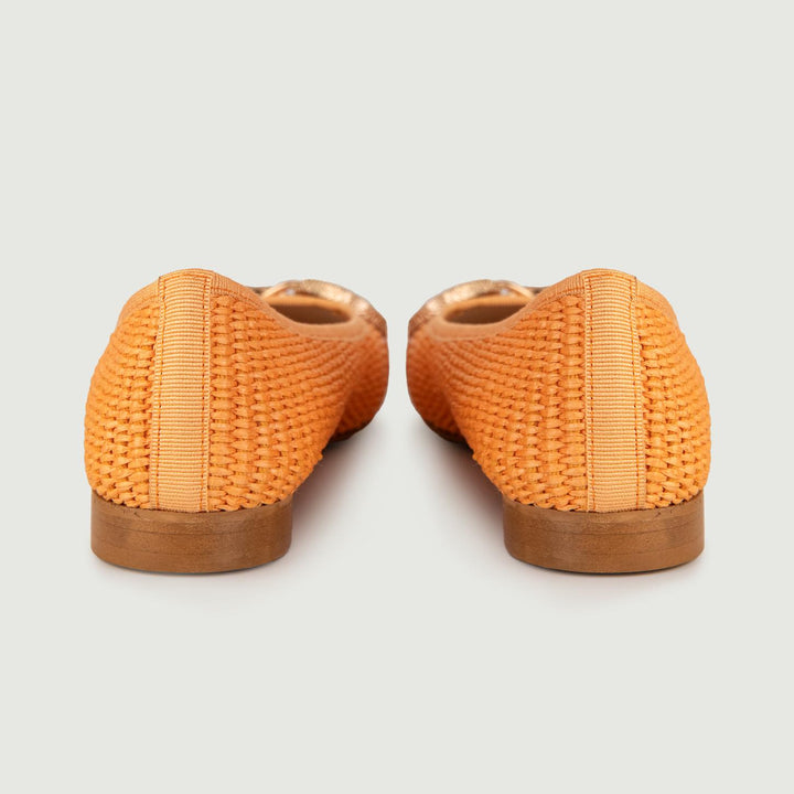 BALLERINE IN RAFIA INTRECCIATA ARANCIO CON DETTAGLIO IN METALLO 4875RAFIA ARANCIO ANDREA MORANDO 